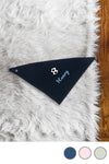 Baby Halstuch Bandana Lätzchen bestickt mit Fußball und Wunschtext